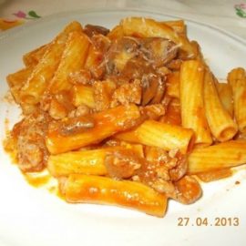 2016-11-20_583196066ea75_pasta-salsiccia-e-funghi